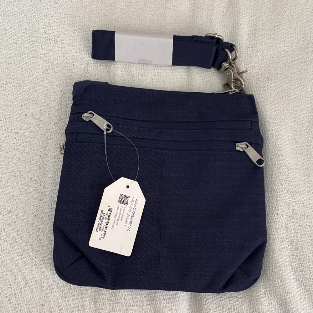 Villa Crossbody 2.0 in Brushed Indigo